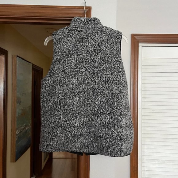 Women's Reversible Sherpa Vest Quilted Zip Fleece Padded Gilet with Pockets Med - Picture 6 of 6